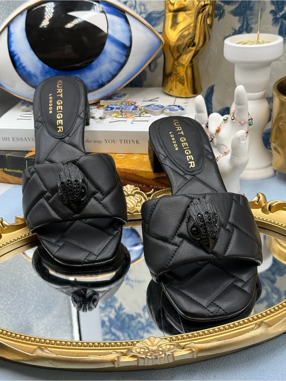 🆕 KURT GEIGER LONDON 🧿 NWOB Black Kensington Quilted Block Heel Sandal, Sz35 5